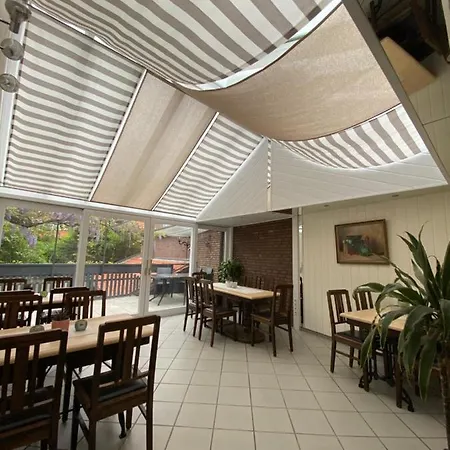 Hotel-restaurant Schraeder فندق جريفن